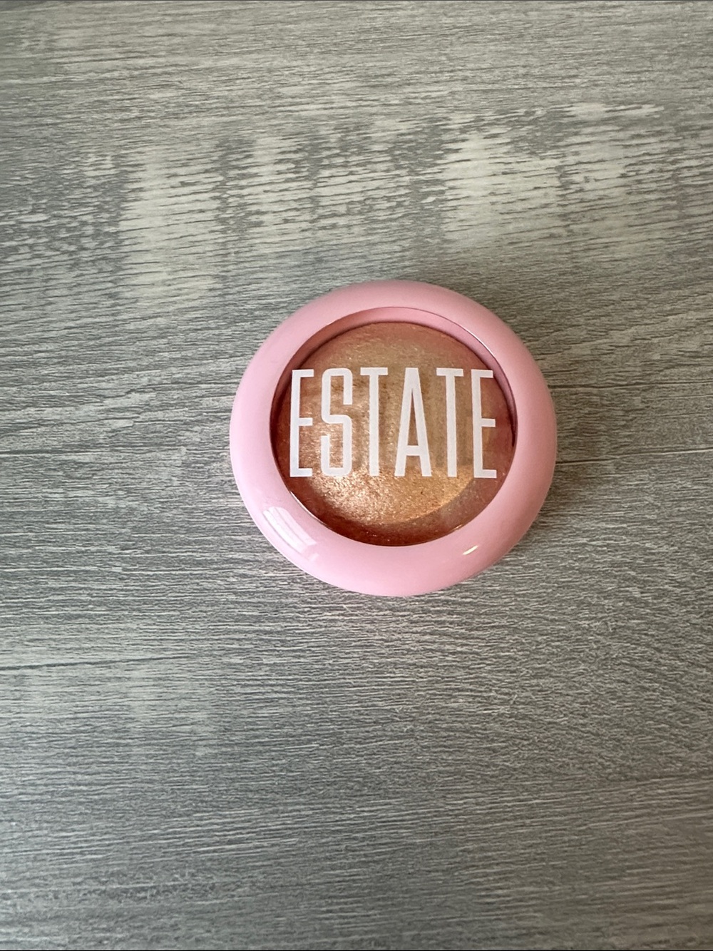 NWOT ESTATE Pink Compact Shimmer Baked Highlighter